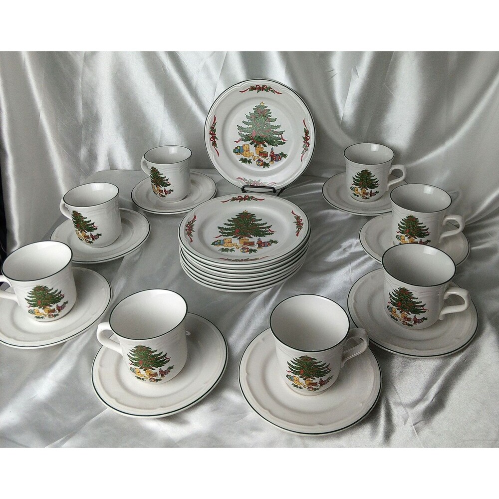 VITROMASTER CHRISTMAS SNACK PLATE AND CUP SET for 8 STONEWARE